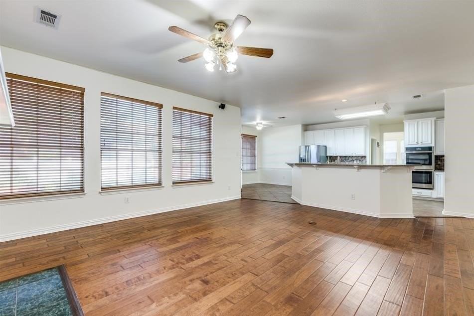 8924 High Meadows Dr - Photo 4 of 23