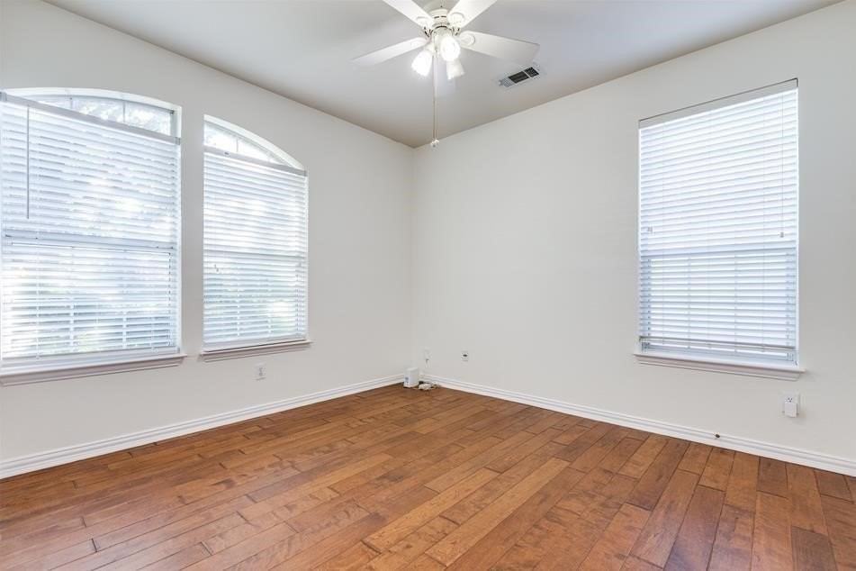 8924 High Meadows Dr - Photo 5 of 23