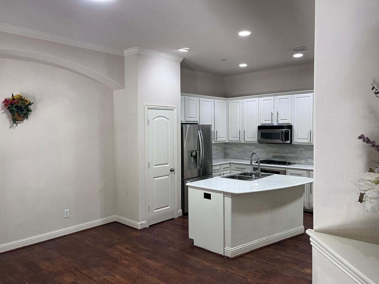 5717 Pantheon Ct - Photo 7 of 17