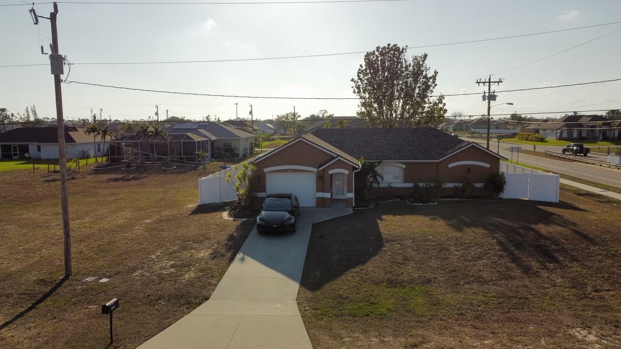 1602 Sw 16th Ct - Photo 4 of 42