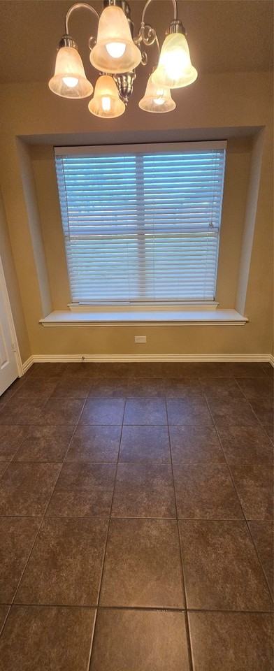 2342 Lake Hollow Cir - Photo 6 of 20