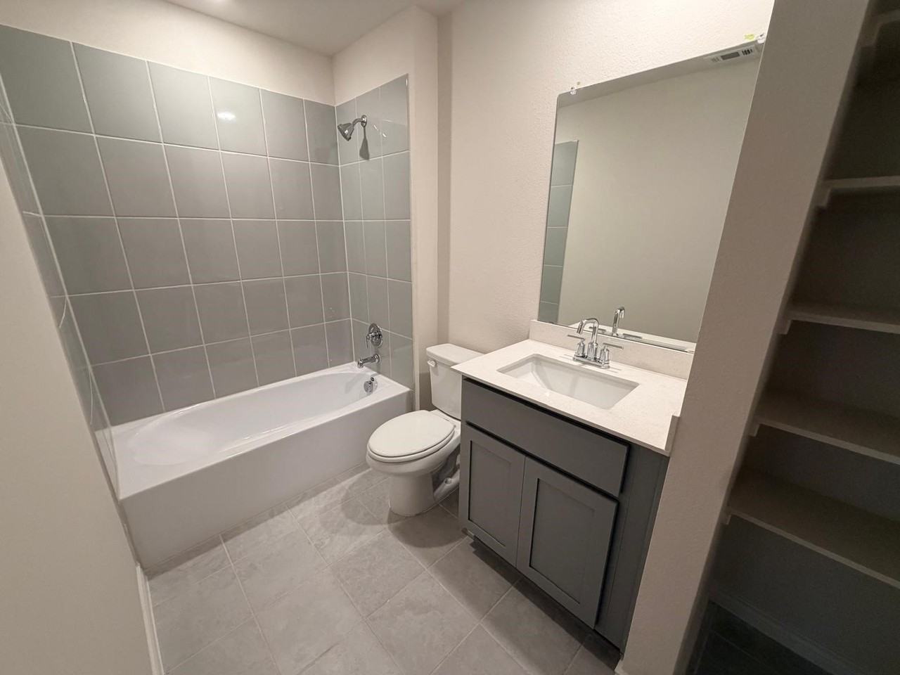 1313 Hopes Lake Dr - Photo 4 of 10