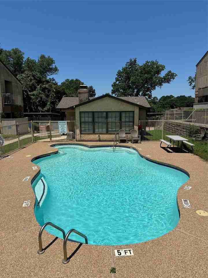 1730 Crest Point Dr