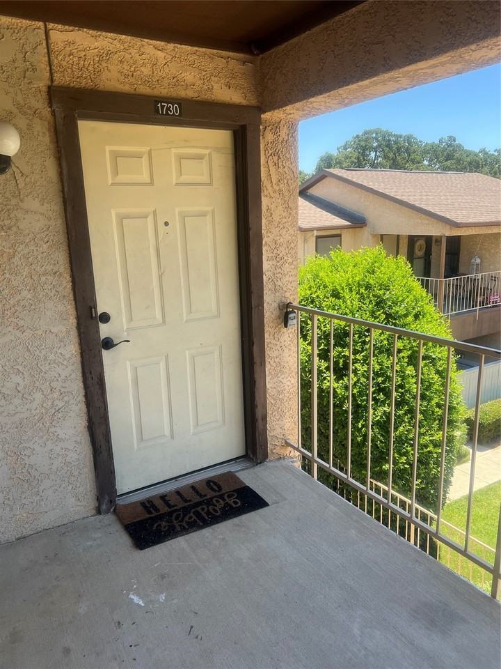 1730 Crest Point Dr - Photo 2 of 9