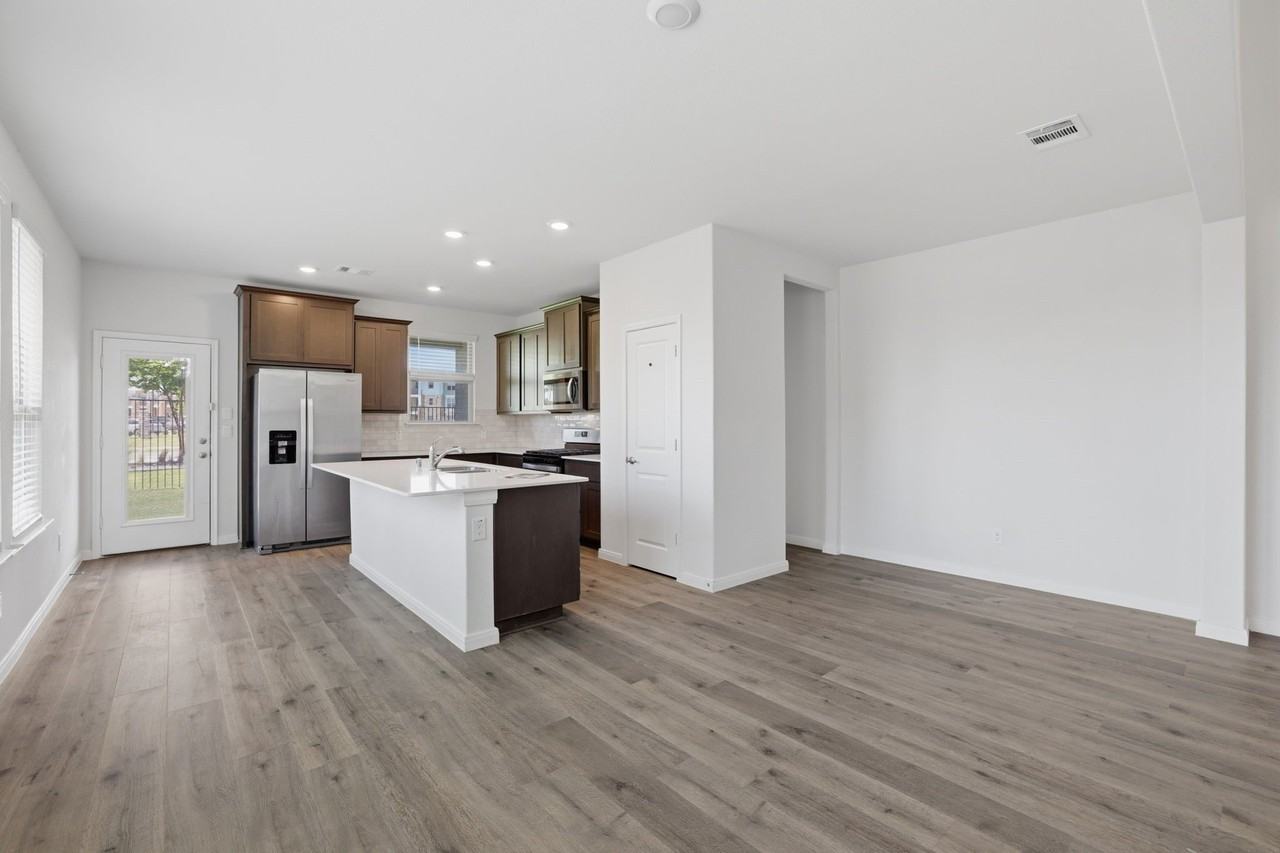 2232 Deya Dr - Photo 2 of 29