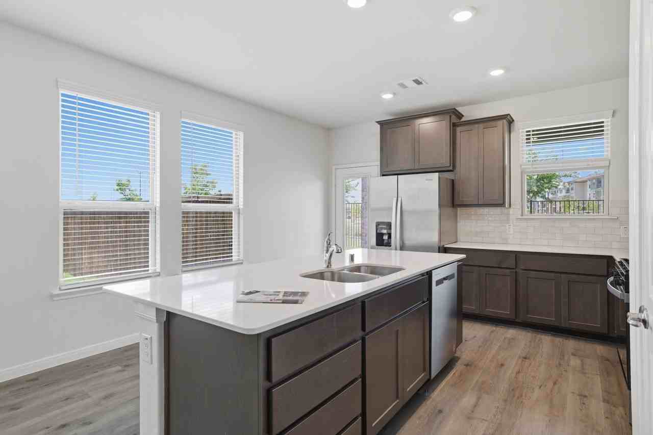 2232 Deya Dr - Photo 5 of 29