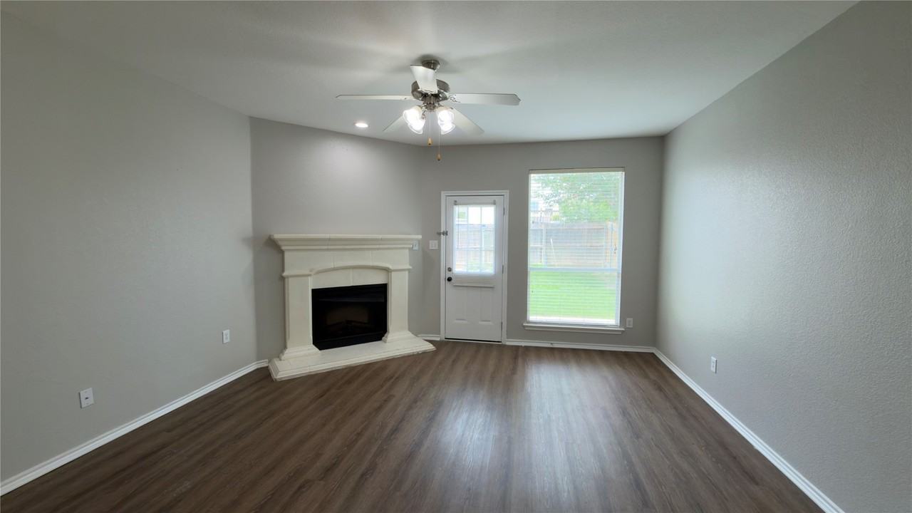 14005 Silkwood Dr - Photo 6 of 18