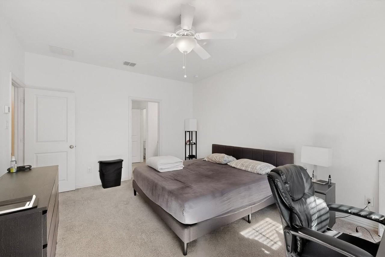 7546 Edgeware Rd - Photo 6 of 13
