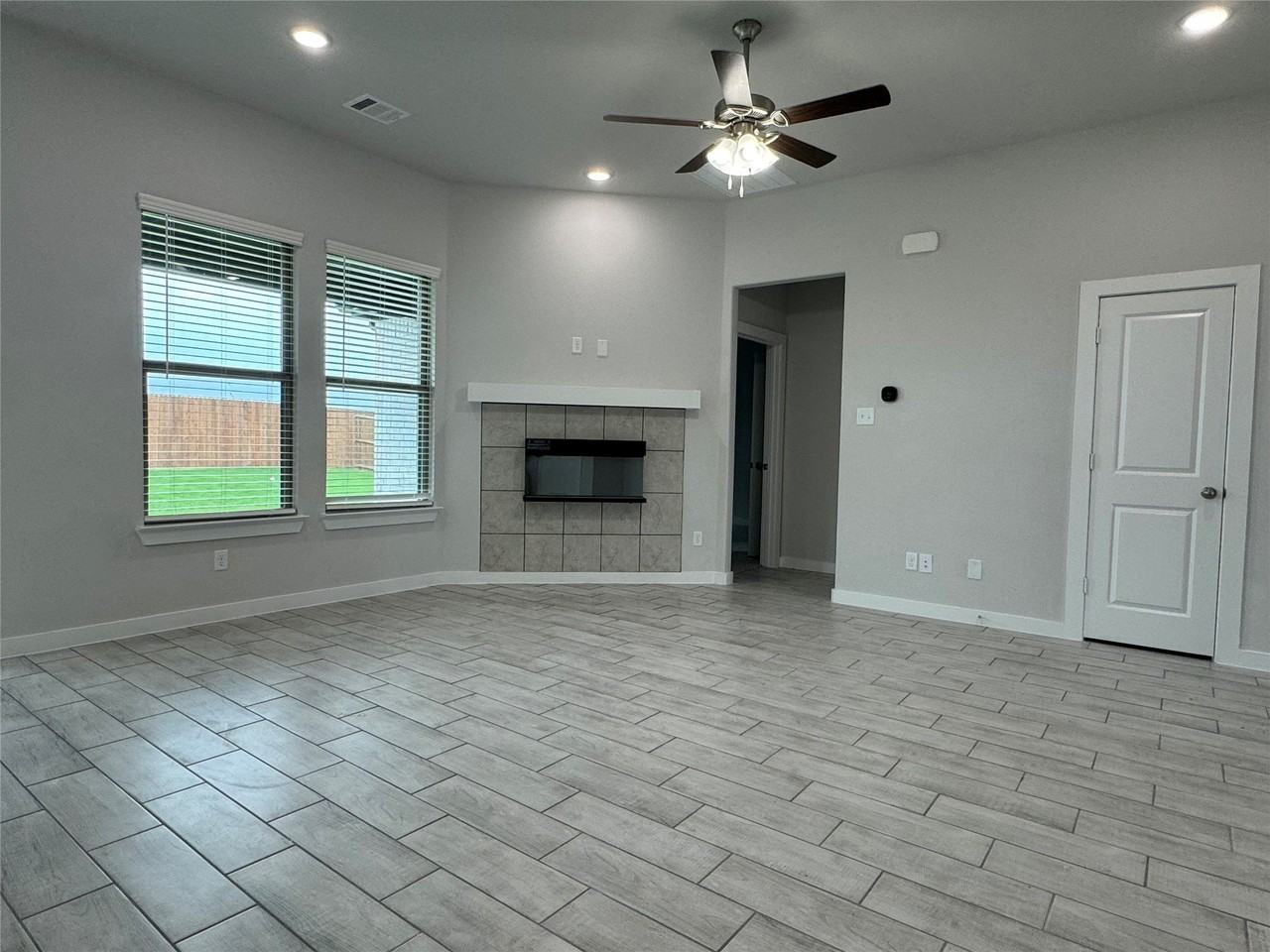 831 Rosebud Trl - Photo 5 of 27