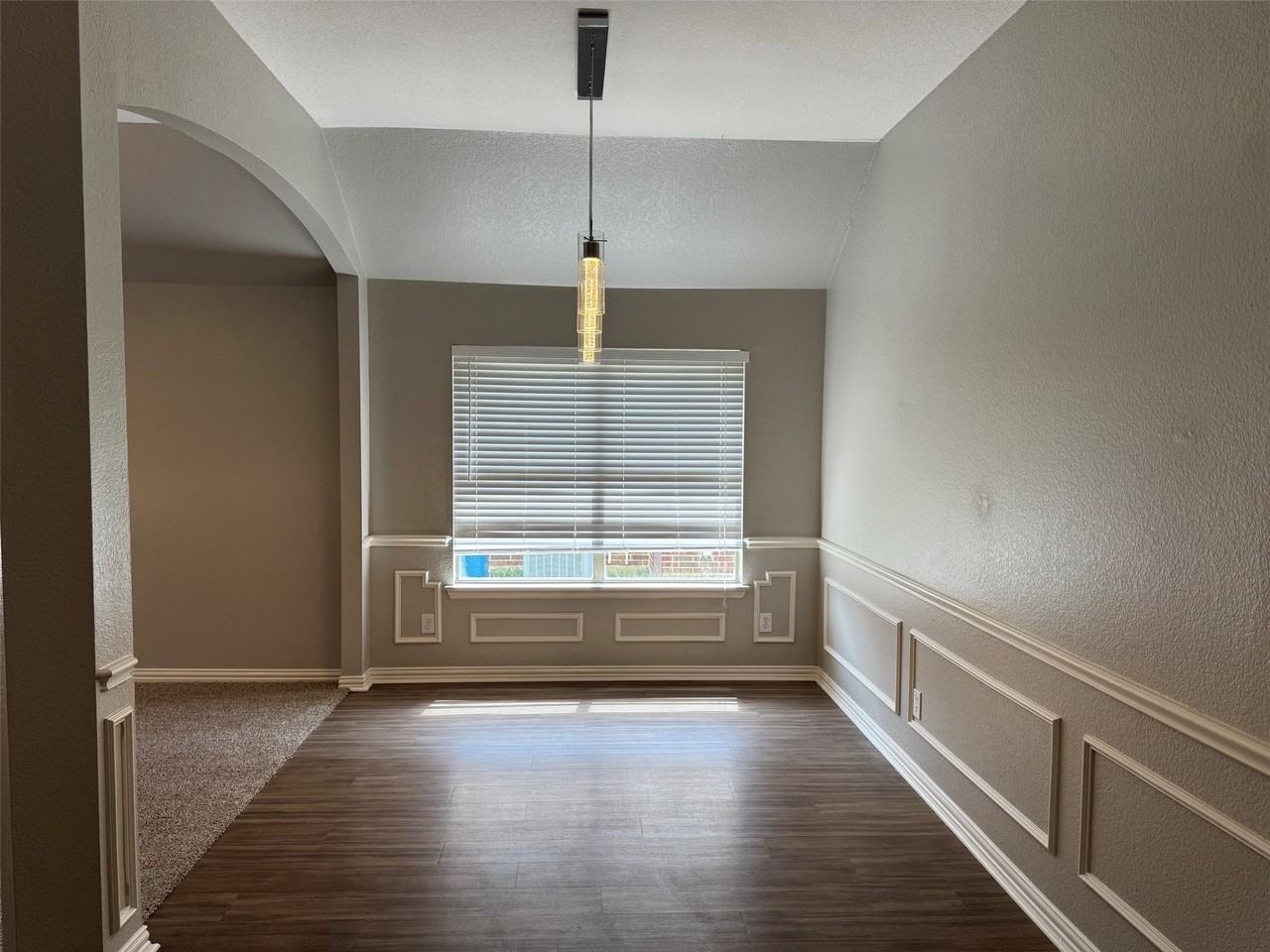 60 Kramer Ln - Photo 6 of 30