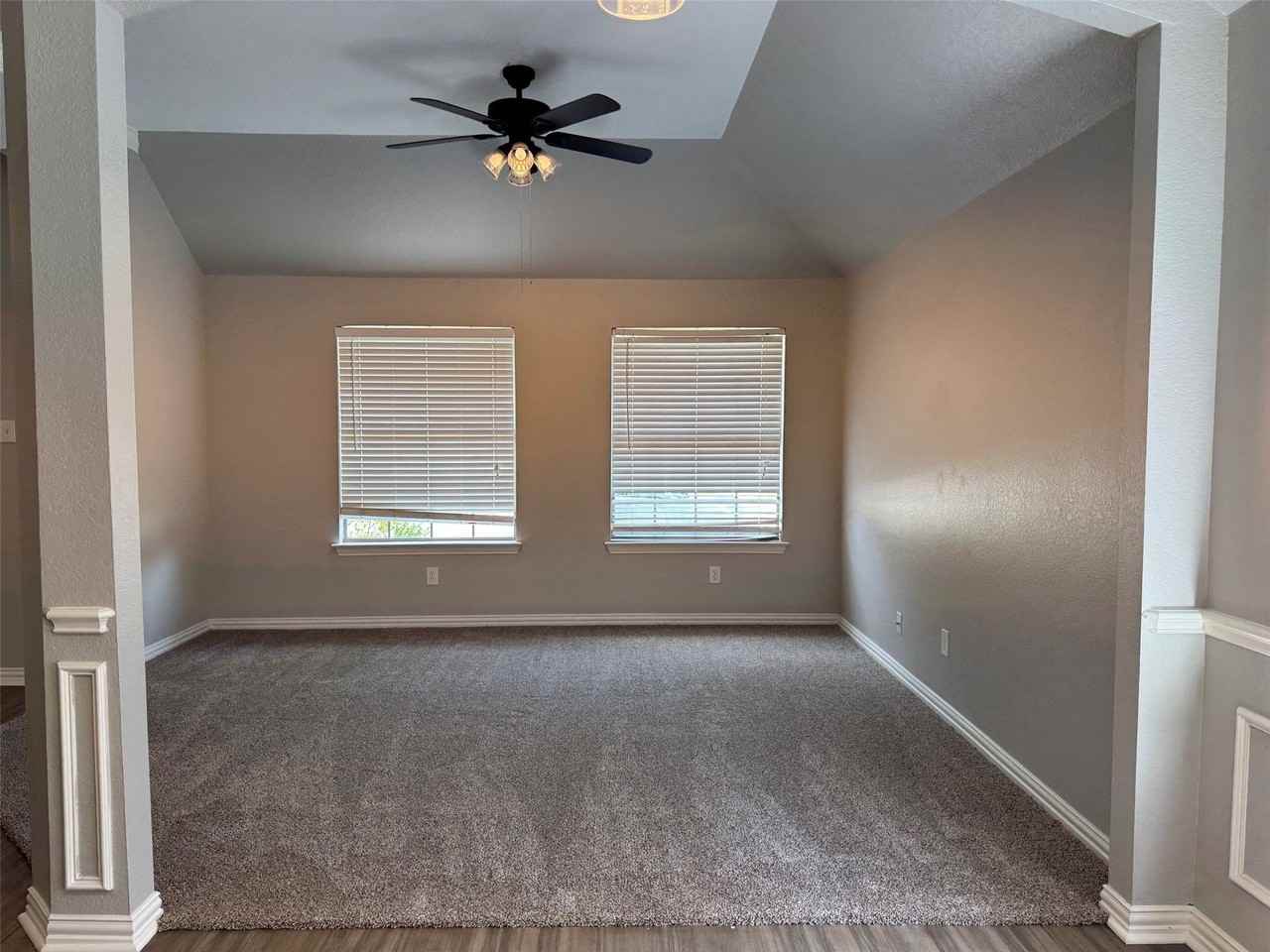 60 Kramer Ln - Photo 7 of 30
