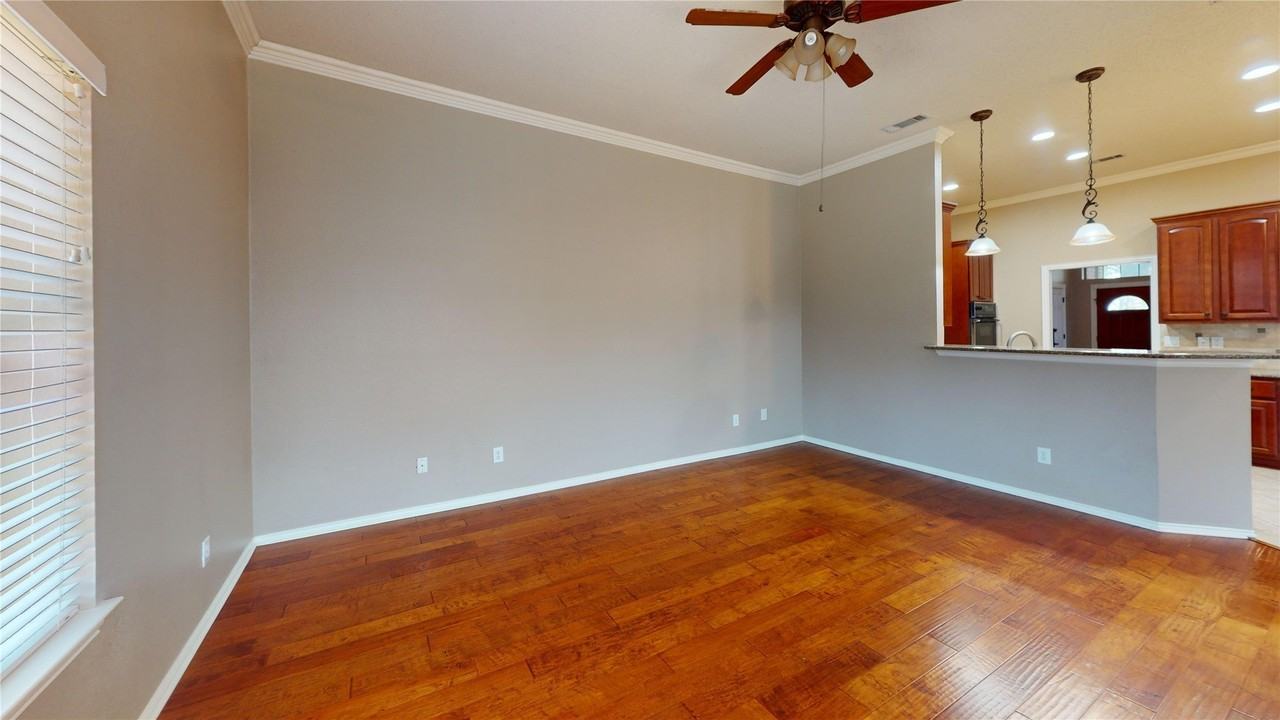 5205 Promise Land Dr - Photo 4 of 22