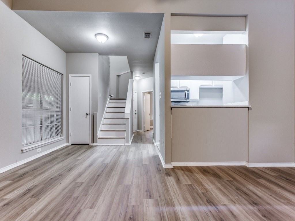3935 Pickett Pl - Photo 4 of 12