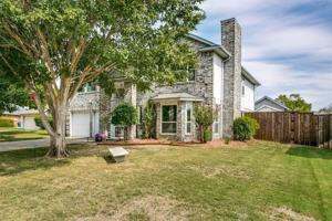 featured image of 2204 Winslow Ct