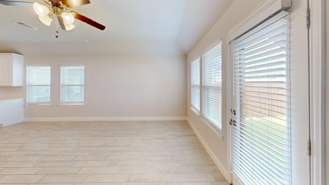 221 Santa Lucia Dr - Photo 5 of 22
