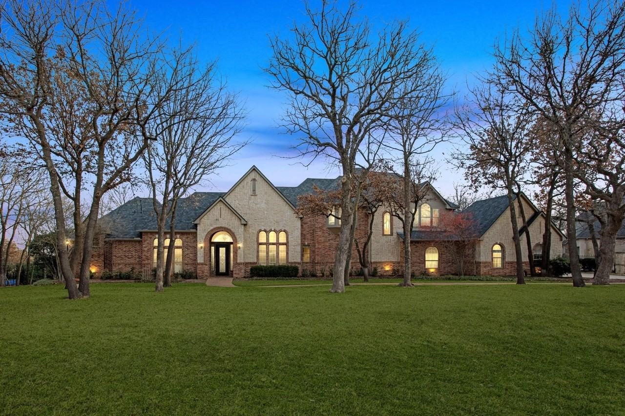 5704 Pine Valley Dr