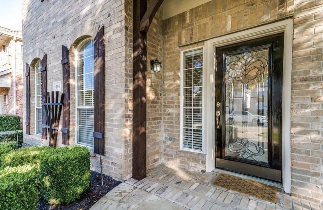 516 Hawken Dr - Photo 2 of 25