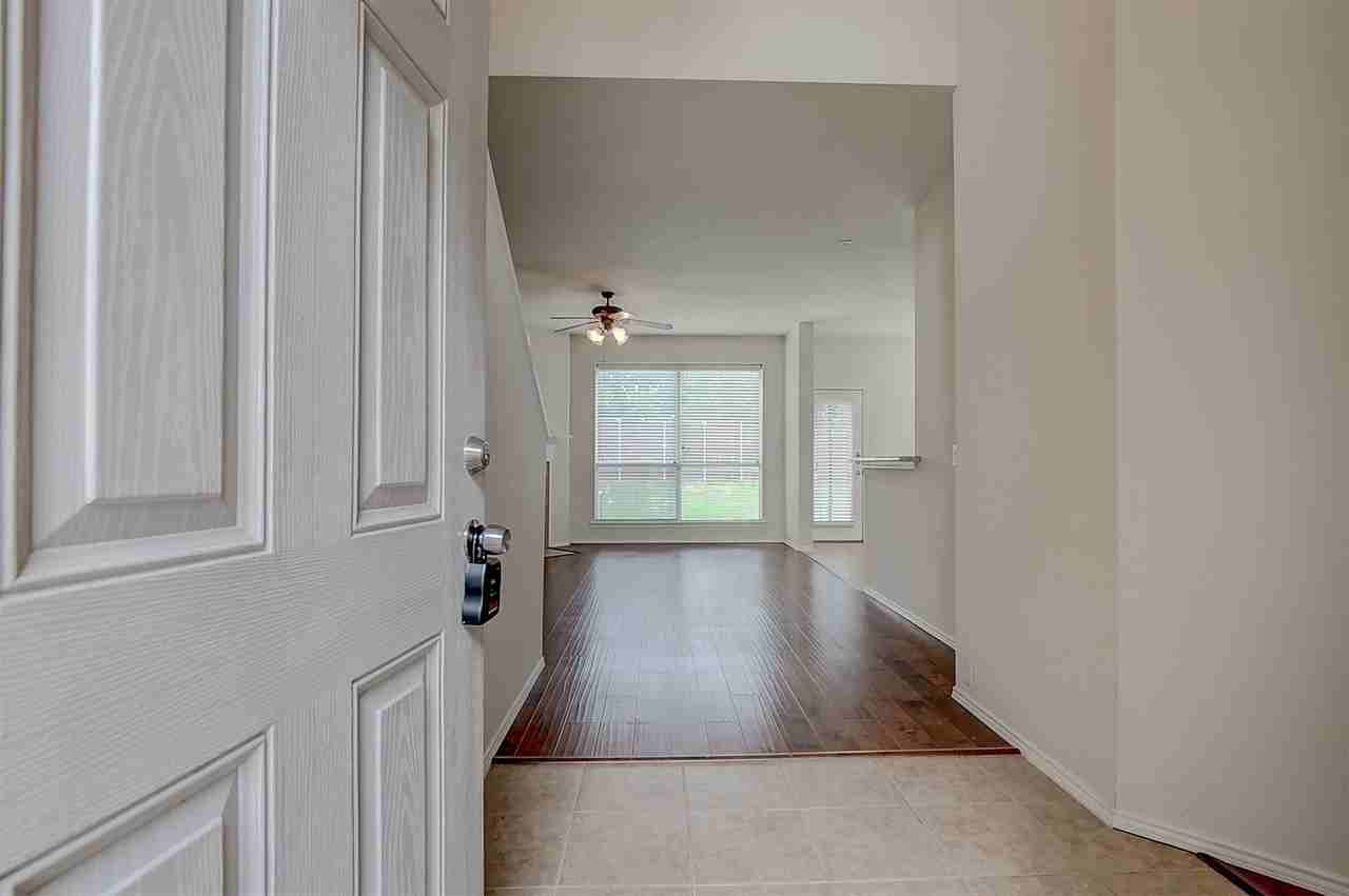 2609 Monroe Dr - Photo 3 of 36