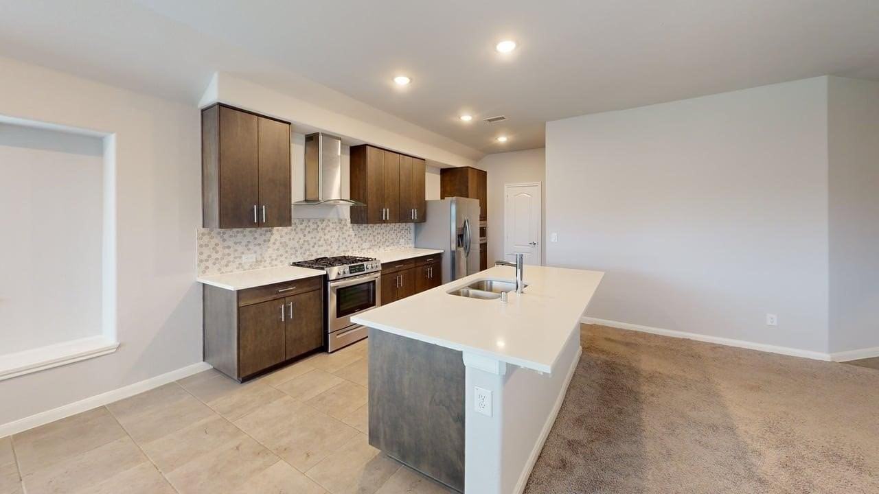 1016 Highberry Dr - Photo 4 of 21