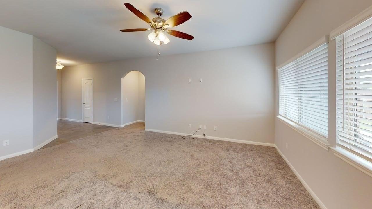 1016 Highberry Dr - Photo 5 of 21