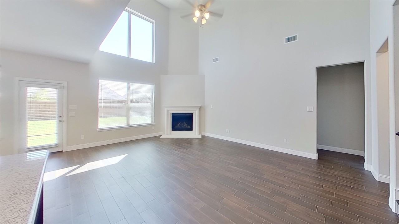 6117 Horsetail Dr - Photo 4 of 18