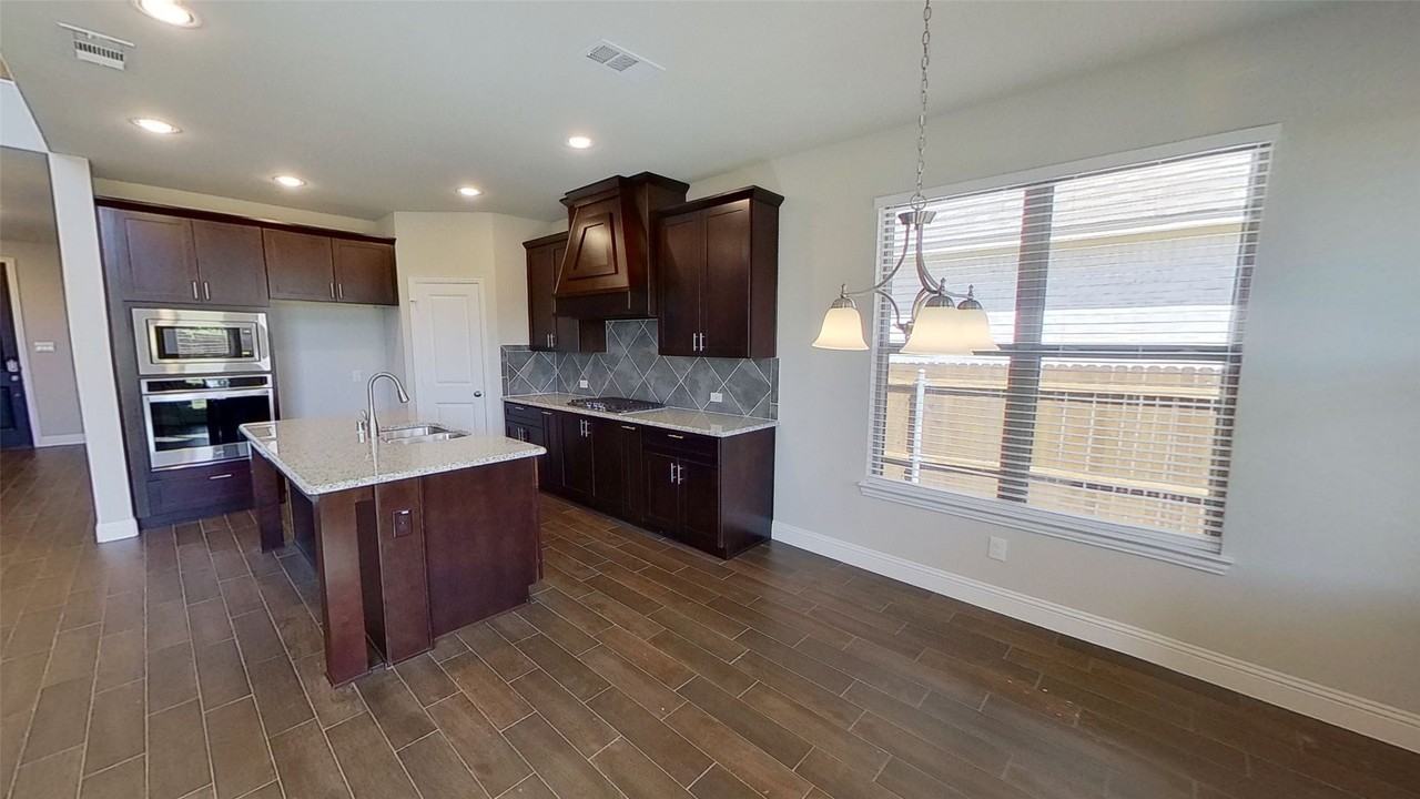 6117 Horsetail Dr - Photo 6 of 18