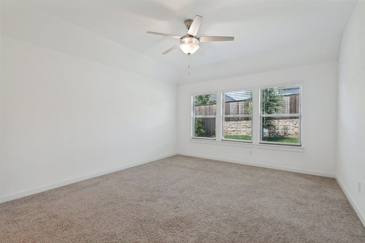 1806 Balfour Bnd - Photo 5 of 12