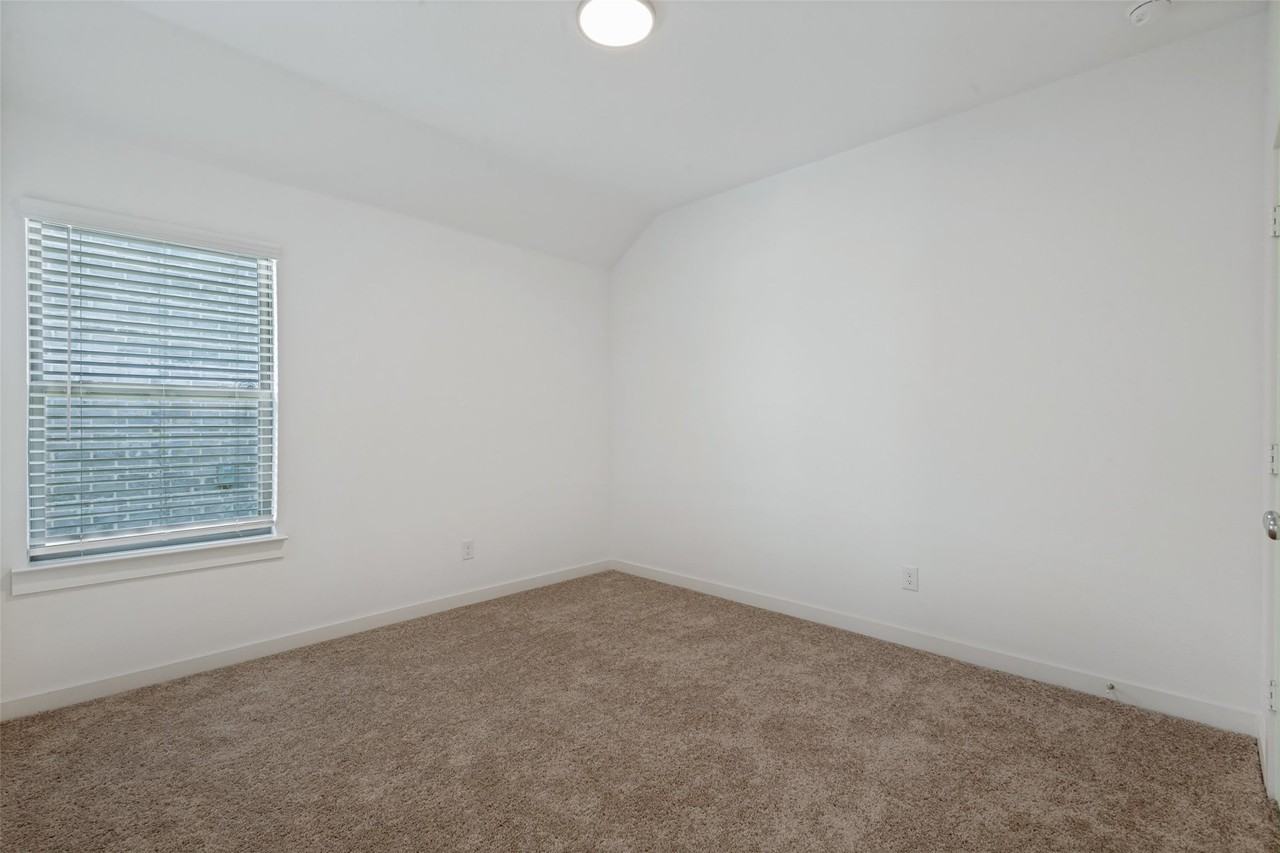 1806 Balfour Bnd - Photo 7 of 12