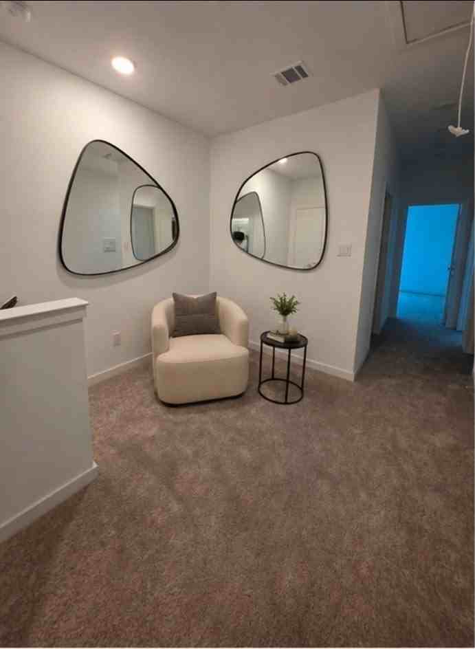 2402 Glacier Way - Photo 5 of 7