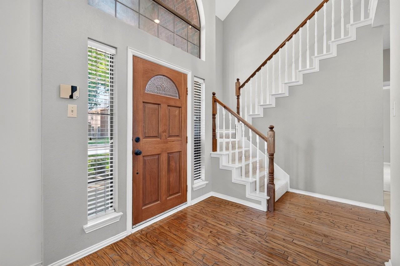 659 Allen Rd - Photo 3 of 36