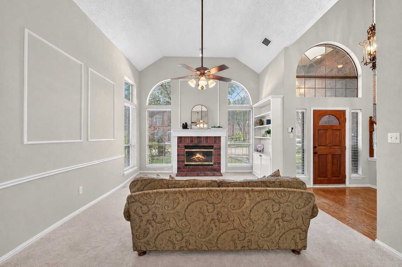 659 Allen Rd - Photo 4 of 36