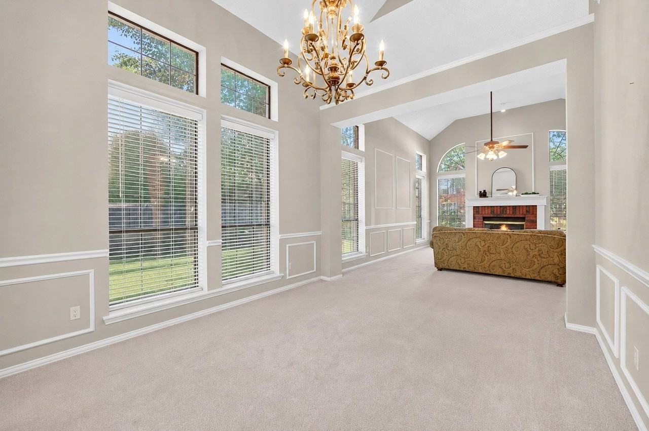 659 Allen Rd - Photo 7 of 36