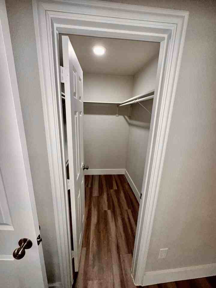3922 Clay Ave - Photo 6 of 18