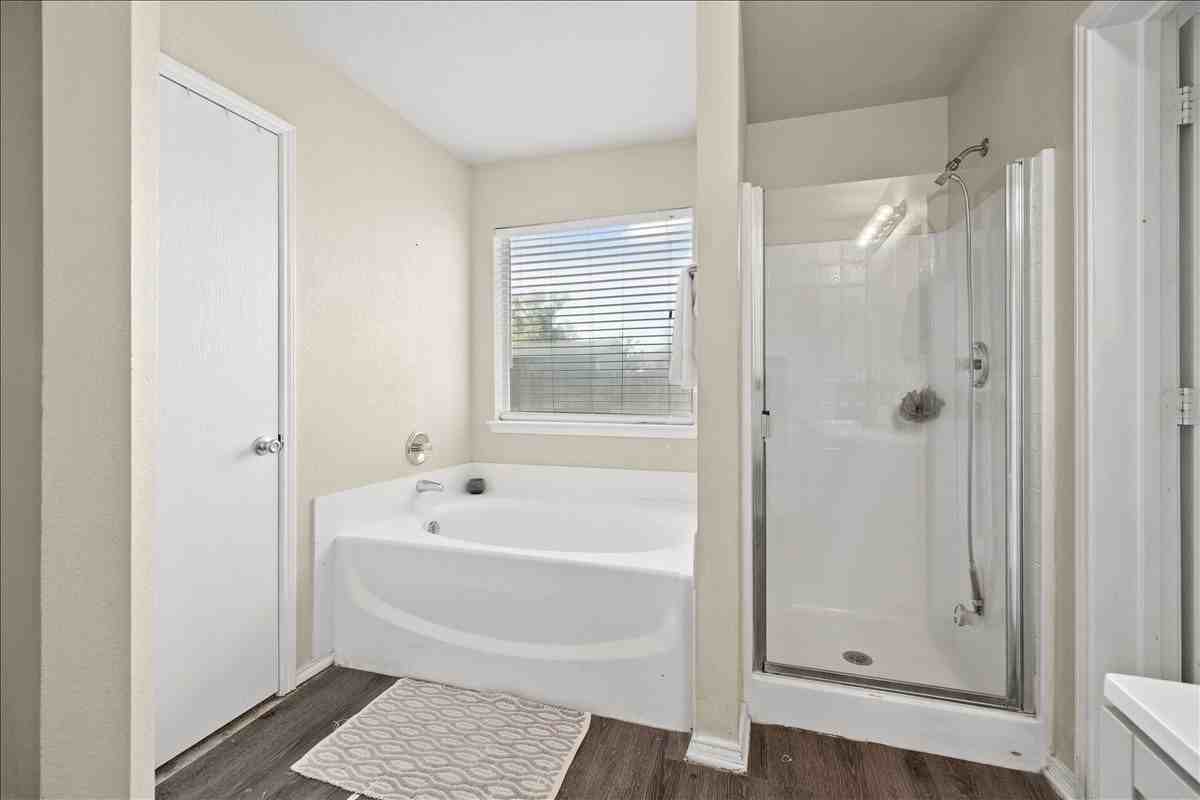 1410 Teal Way - Photo 6 of 25