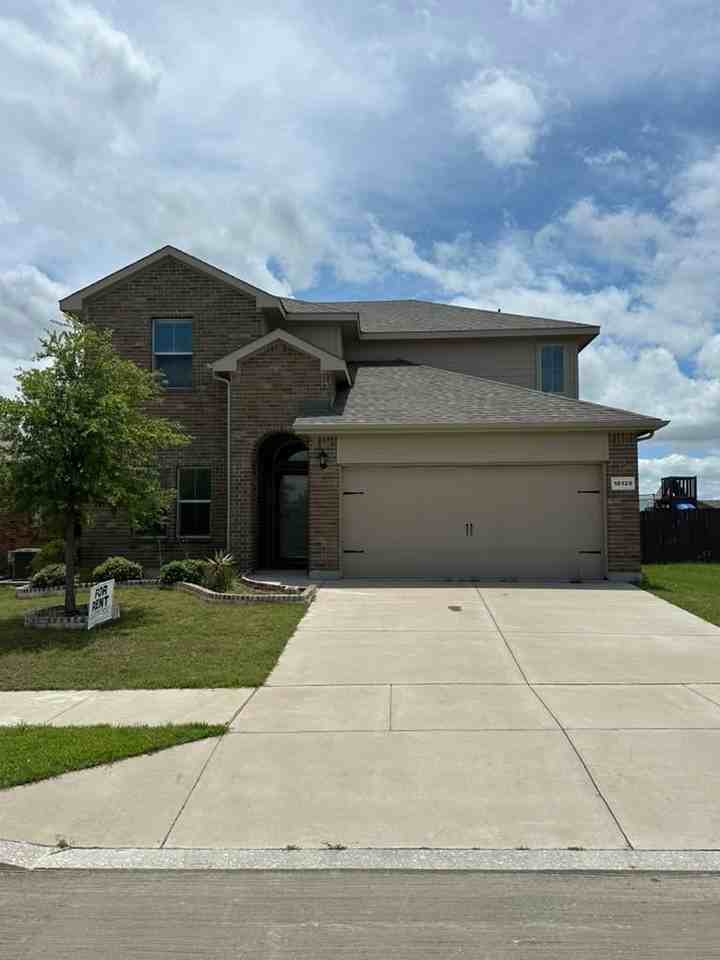 10129 Clemmons Rd - Photo 2 of 20