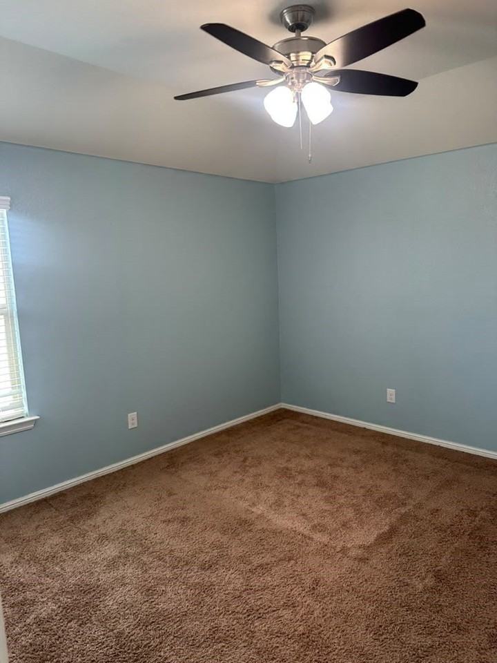 10129 Clemmons Rd - Photo 6 of 20