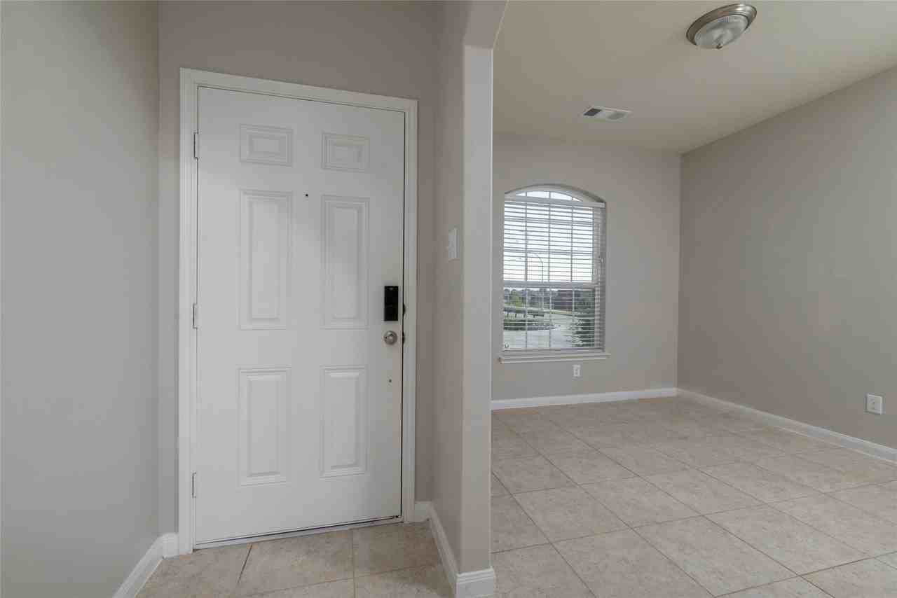 6201 Verdon Gorge Dr - Photo 7 of 40
