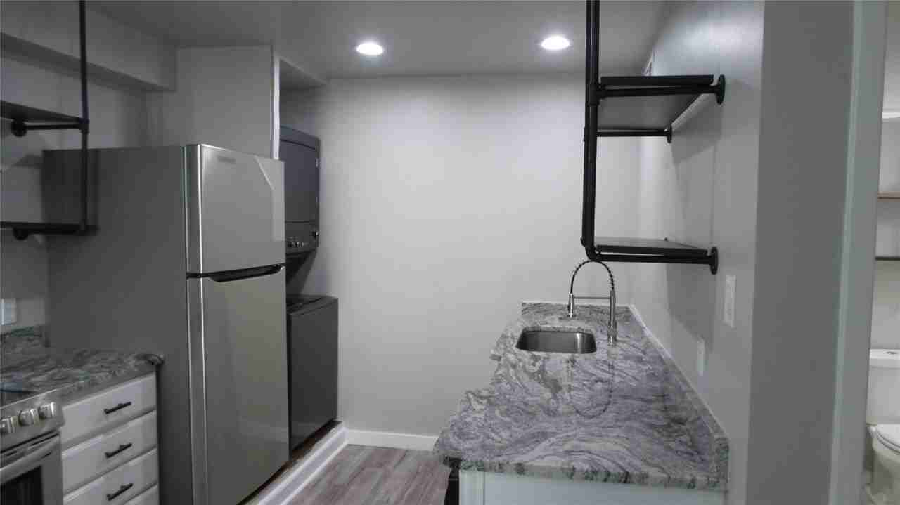5723 Harvest Hill Rd #1039 - Photo 7 of 9