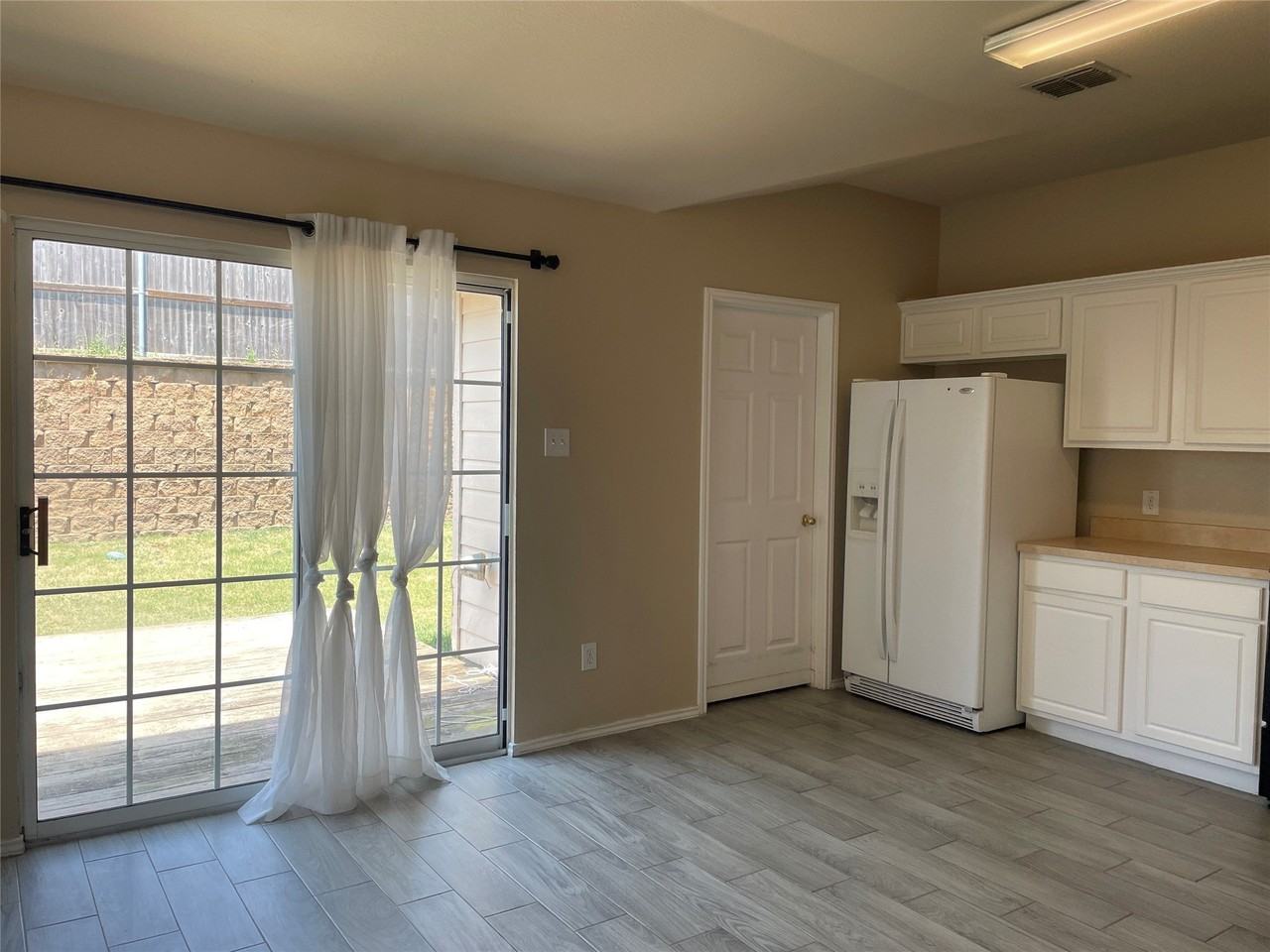 2328 Gabriel Dr - Photo 6 of 22