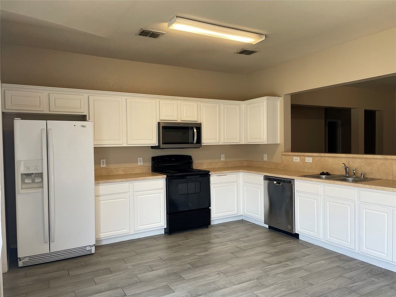 2328 Gabriel Dr - Photo 7 of 22