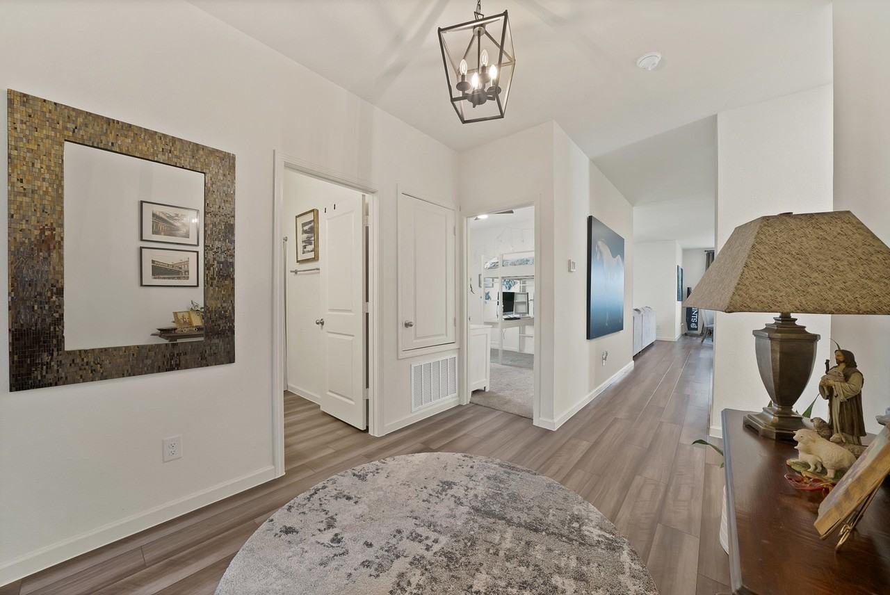 5616 Portlaw Ln - Photo 4 of 26
