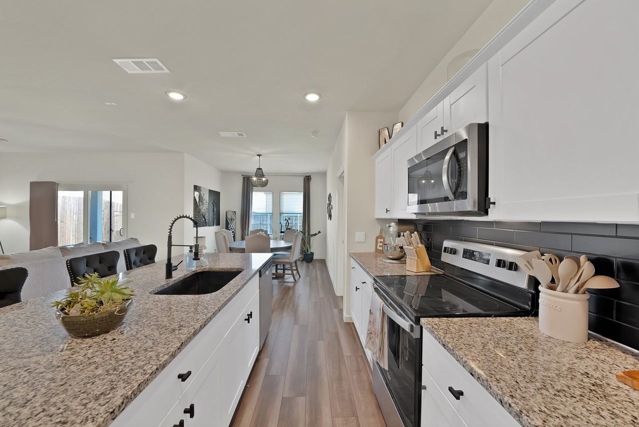 5616 Portlaw Ln - Photo 6 of 26
