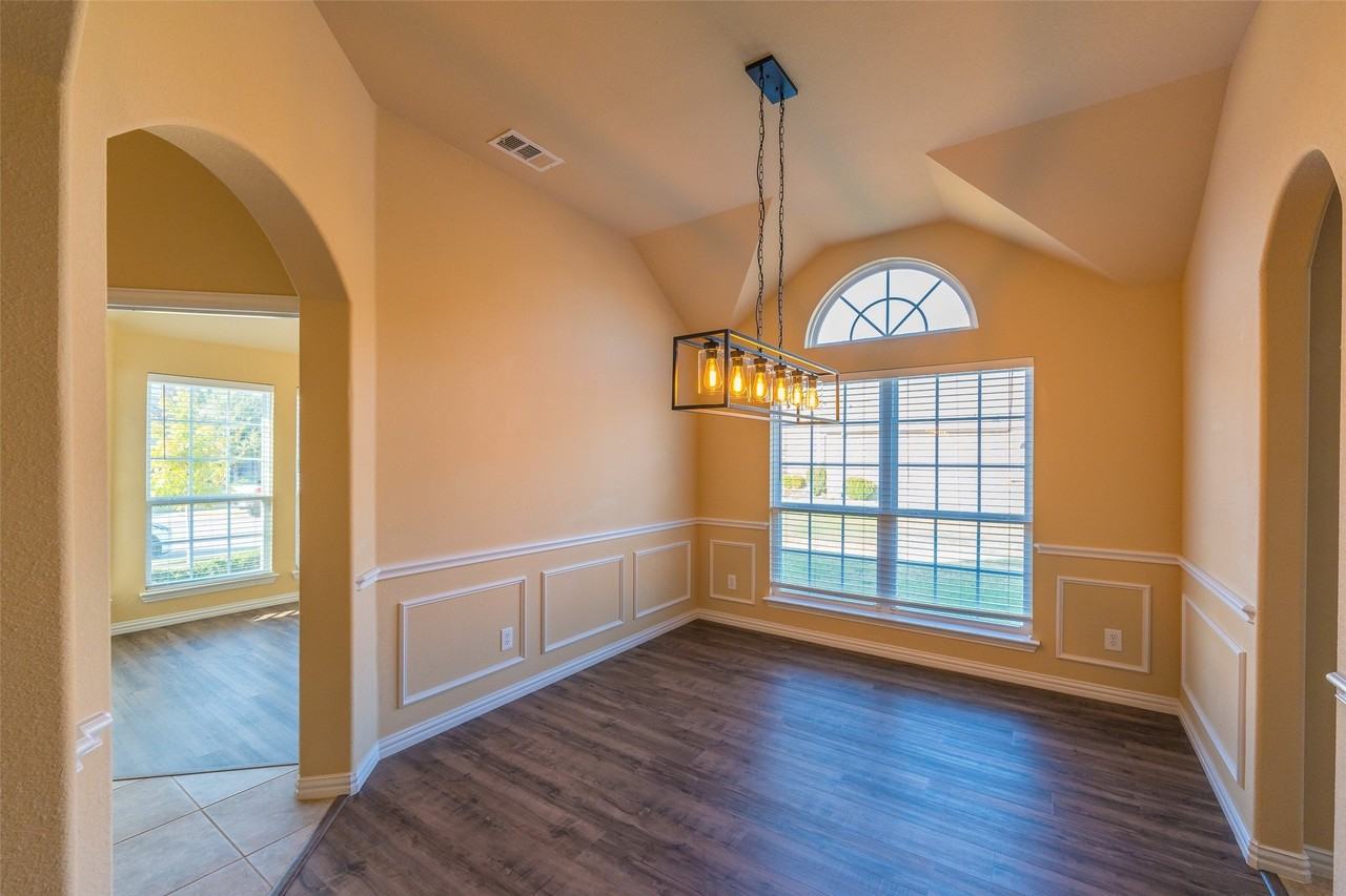 918 Witherby Ln - Photo 7 of 29