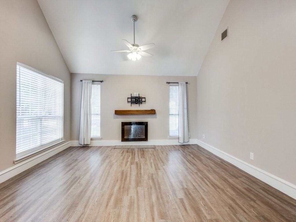 7923 Abbey Rd - Photo 2 of 23
