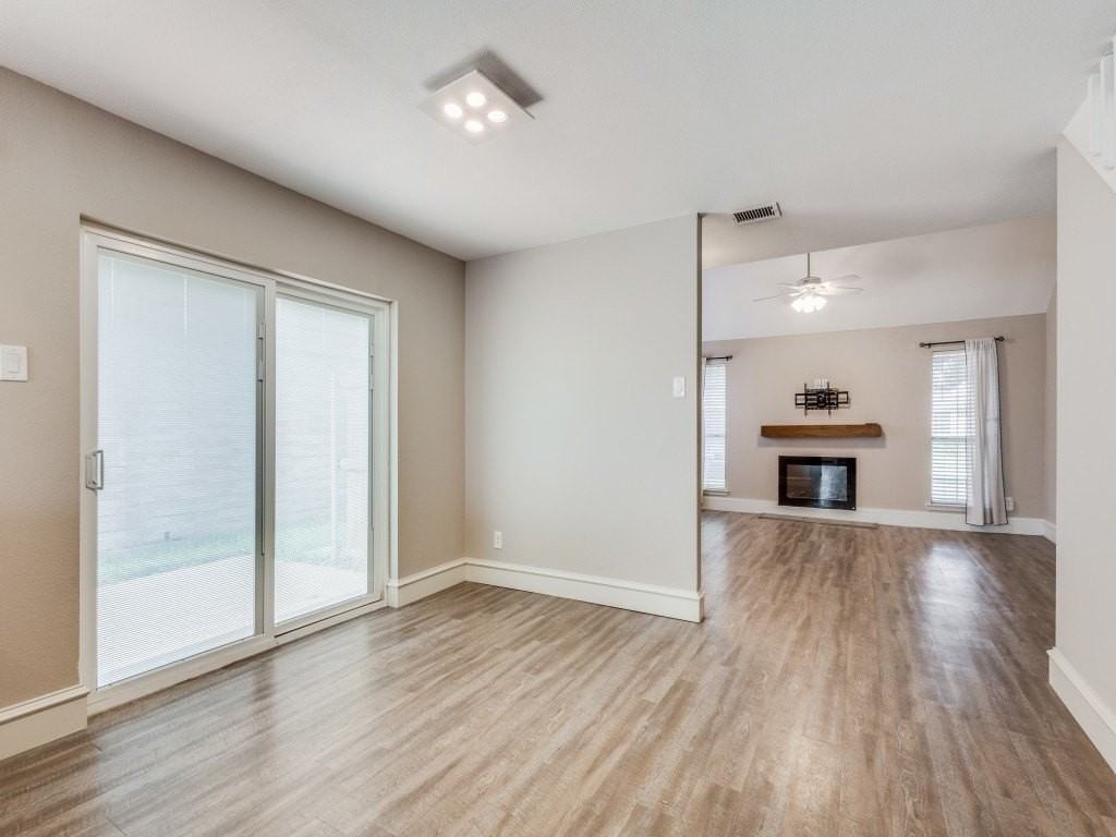 7923 Abbey Rd - Photo 3 of 23