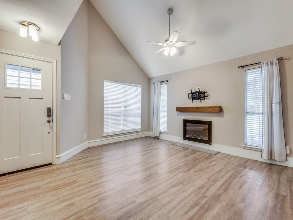 7923 Abbey Rd - Photo 4 of 23
