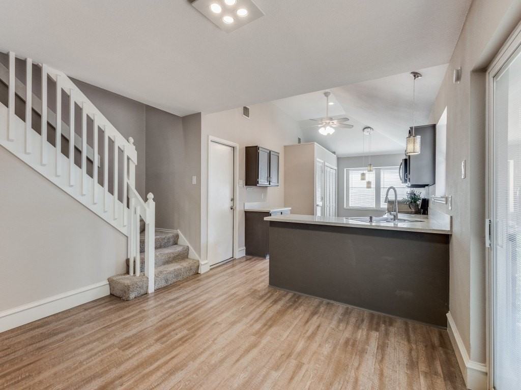 7923 Abbey Rd - Photo 7 of 23