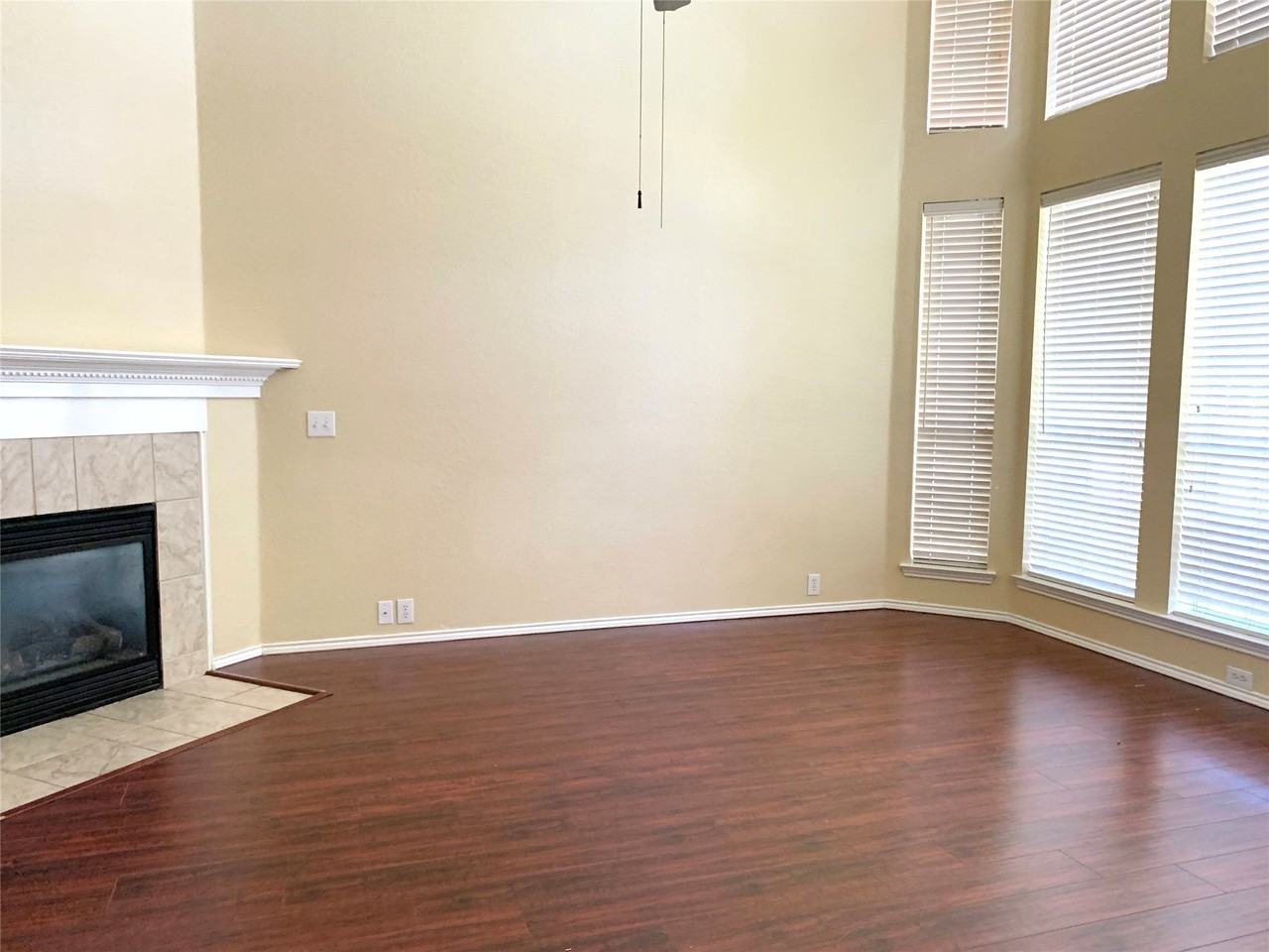 11406 Fountainbridge Dr - Photo 3 of 37