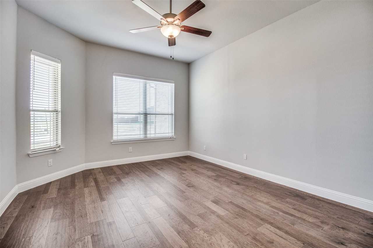 613 Cowboy Way - Photo 5 of 21