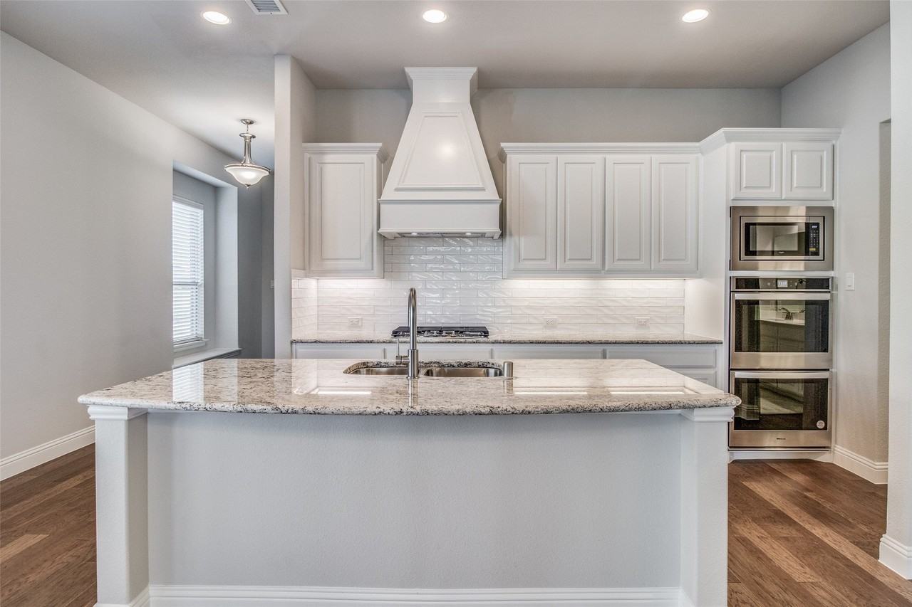 613 Cowboy Way - Photo 7 of 21